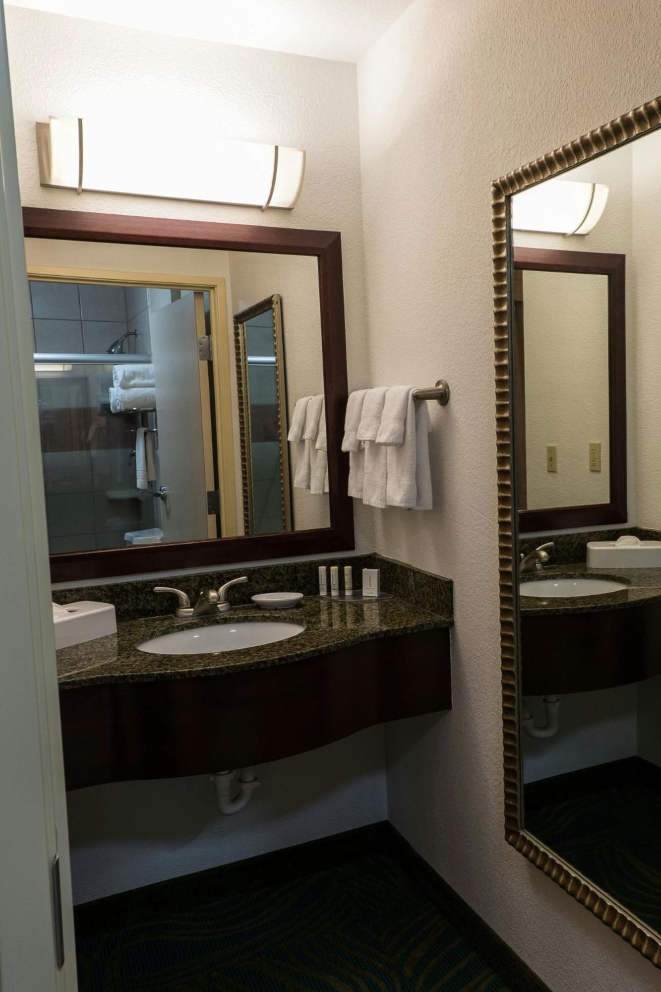 Springhill Hotel Ridgecrest